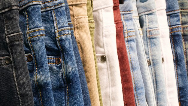PANTALONES & VESTIDOS CORTOS DE MUJER CIDER